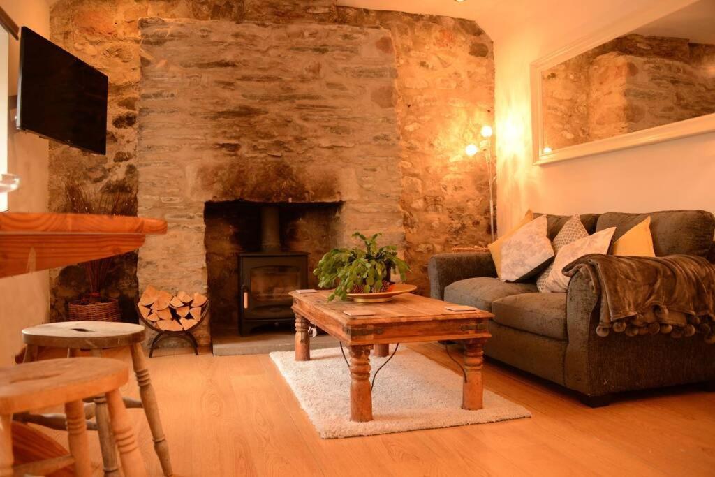The Cottage Gairlochy Spean Bridge Eksteriør bilde